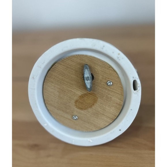 Yellow Bird With Music Box Playing "The Way We Were" Porcelain Figurine 7" - Picture 7 of 9